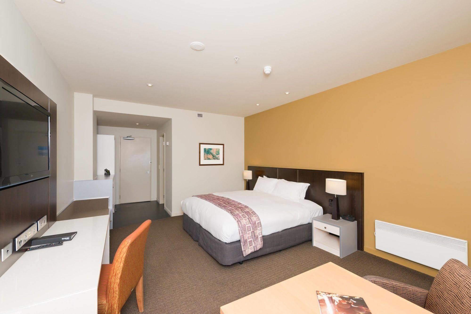 Scenic Hotel Dunedin City Екстер'єр фото